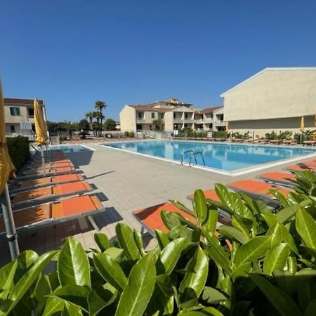 Apartament With Swimming Pool Apartman Caorle Kültér fotó