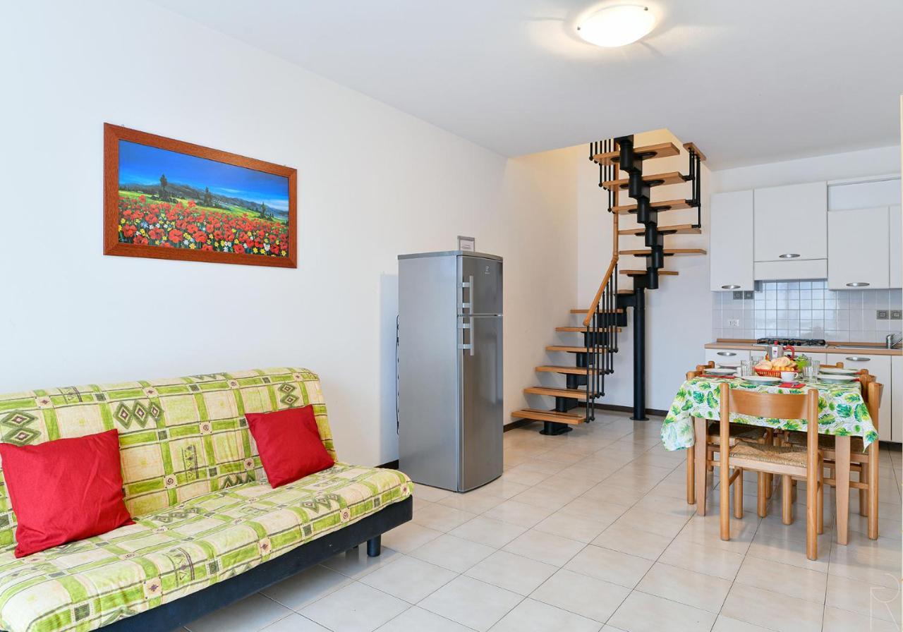 Apartament With Swimming Pool Apartman Caorle Kültér fotó