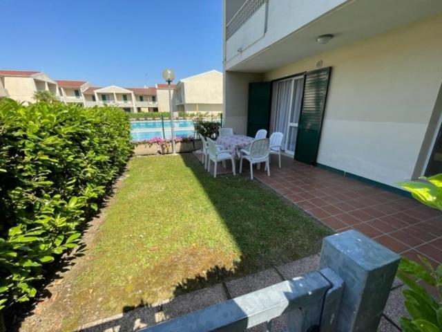 Apartament With Swimming Pool Apartman Caorle Kültér fotó