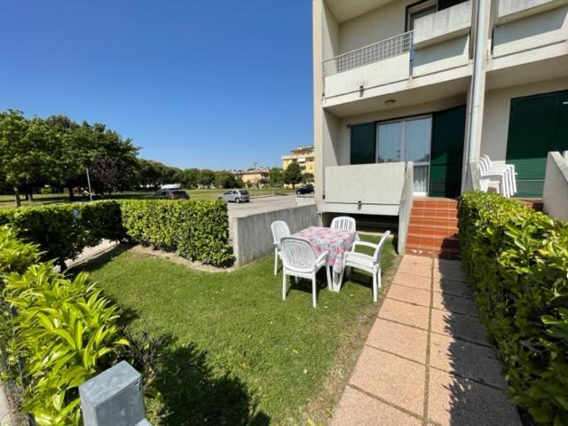 Apartament With Swimming Pool Apartman Caorle Kültér fotó