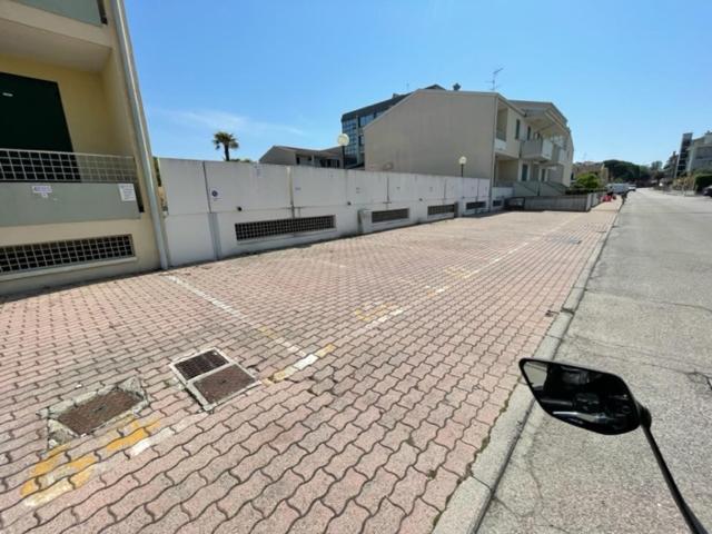 Apartament With Swimming Pool Apartman Caorle Kültér fotó